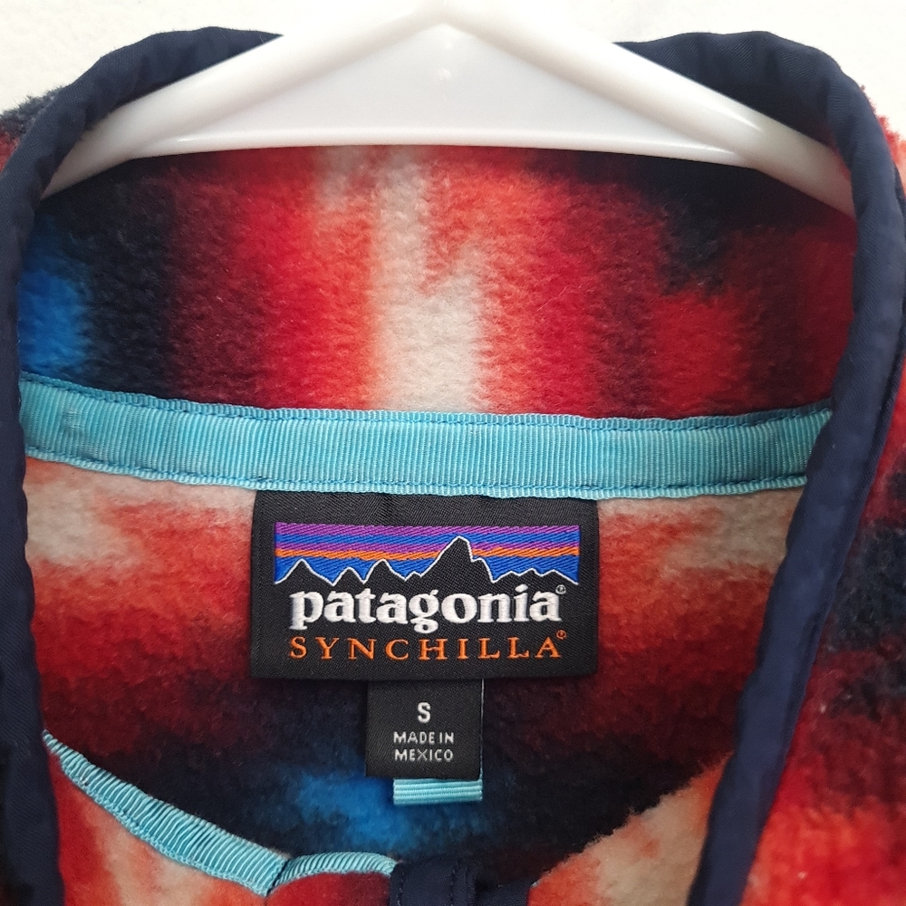 Patagonia Synchilla Snap-T Fleece Pullover Red Wild Desert Aztec Women's Size S - Picture 4 of 15